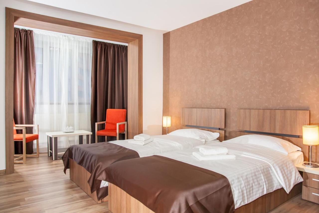 Hotel Hb Brilliant Brașov Exterior foto